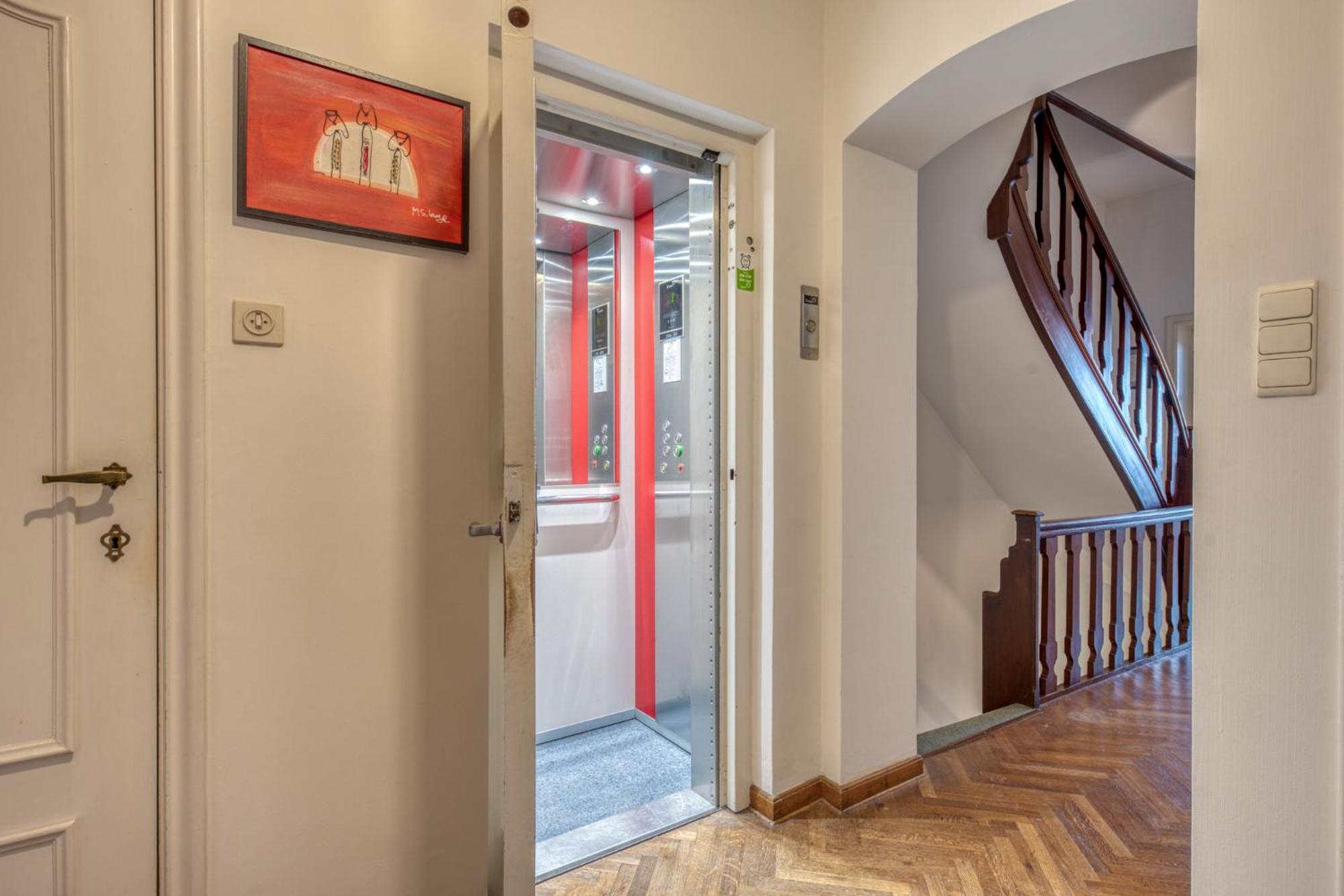 Belle Maison Bourgeoise Partagee De 4 Logements Liège Exterior foto